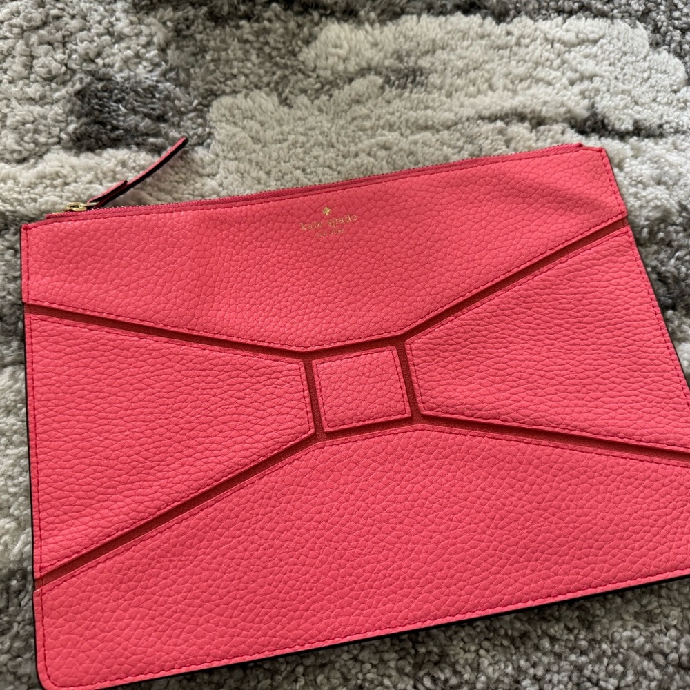 Medium Kate spade clutch pink gently worn